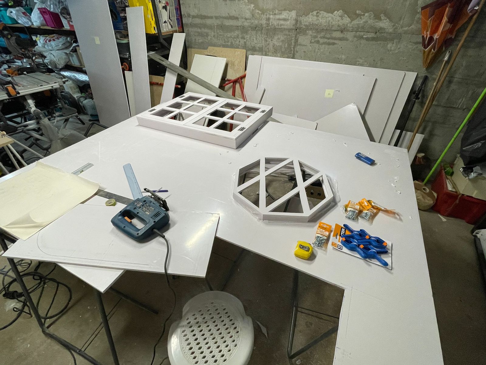 Assemblage des éléments de façade en atelier